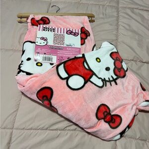 Hello Kitty Blanket